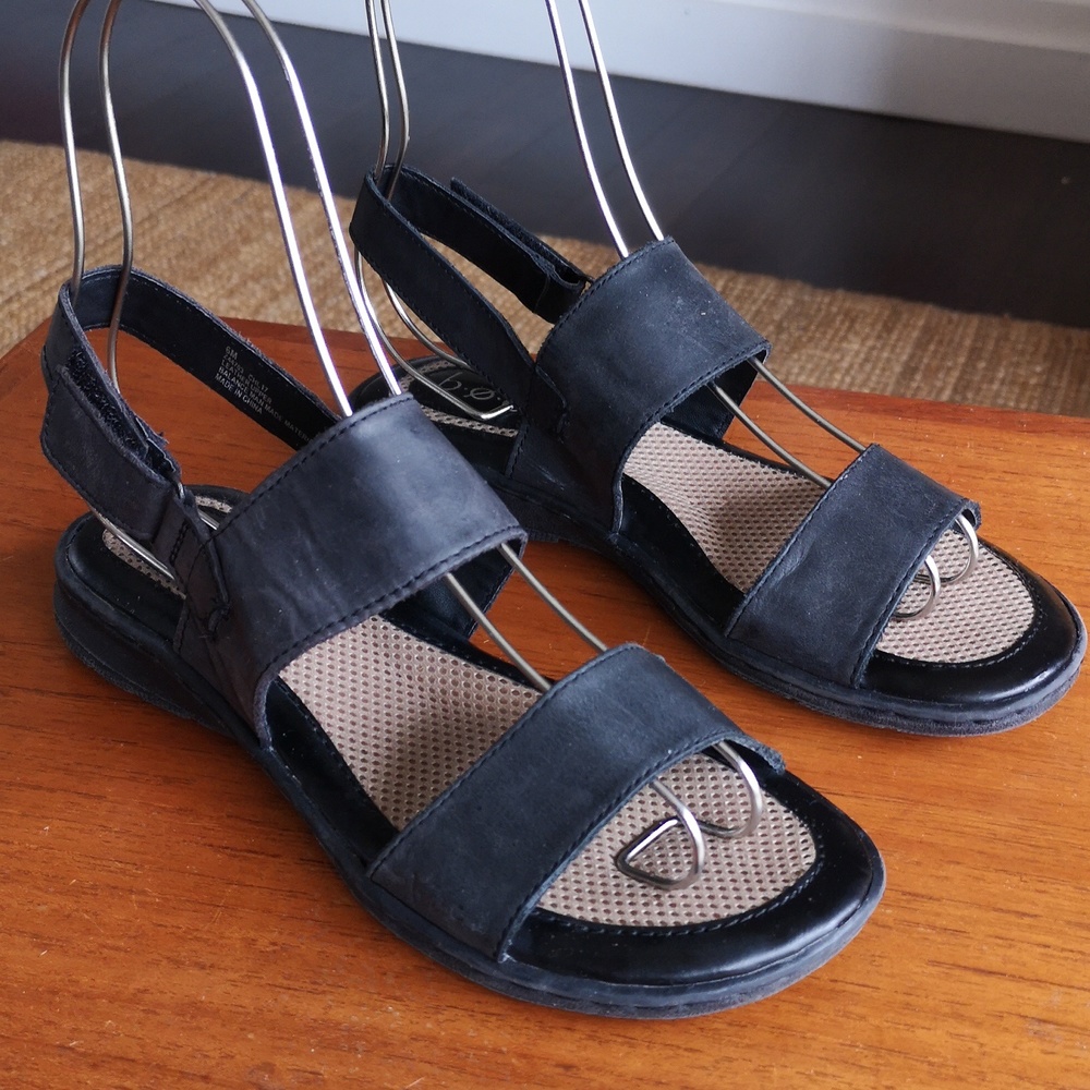 b.o.c leather sandals